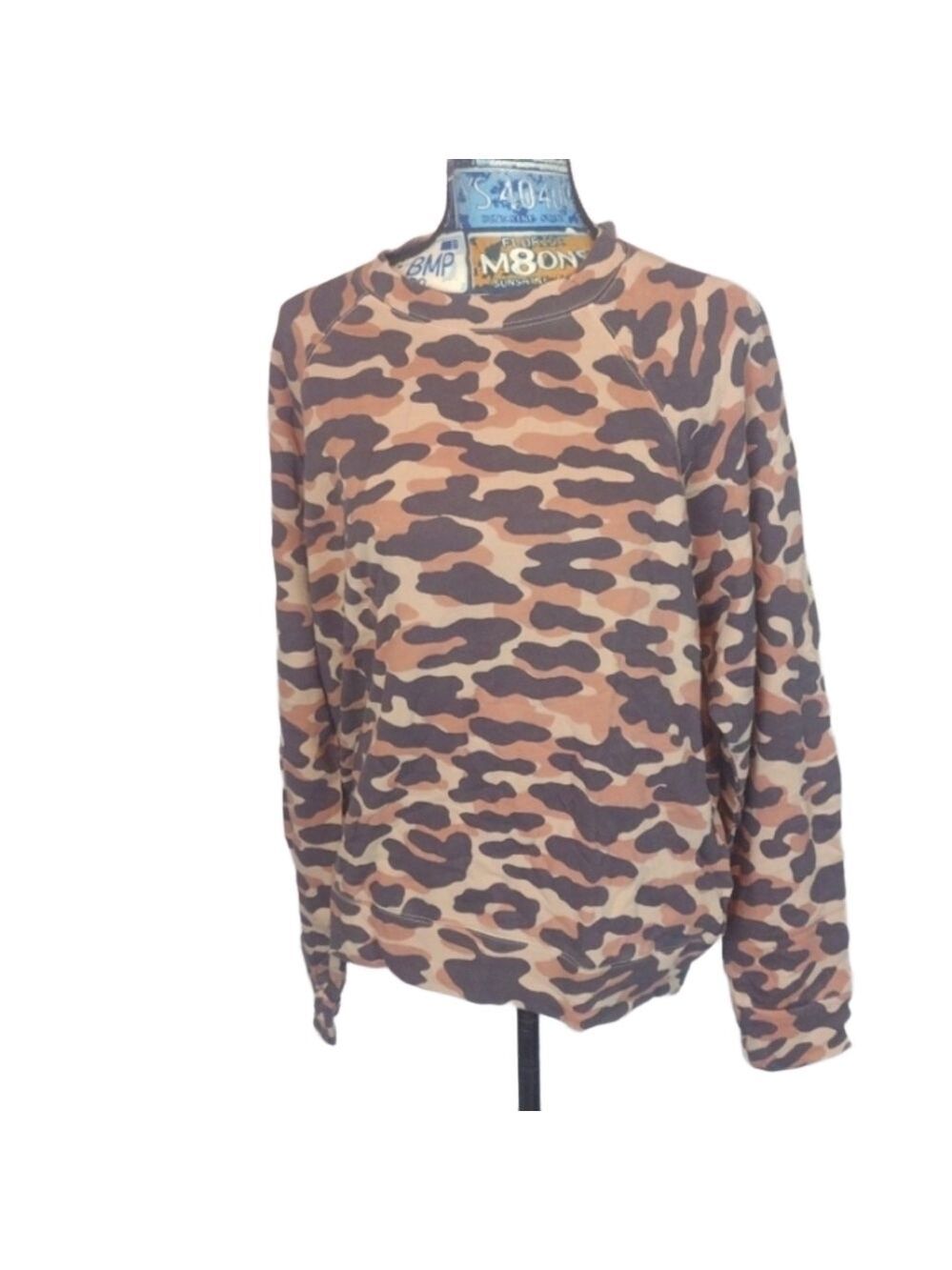 Monrow spice camo sweatshirt size Medium